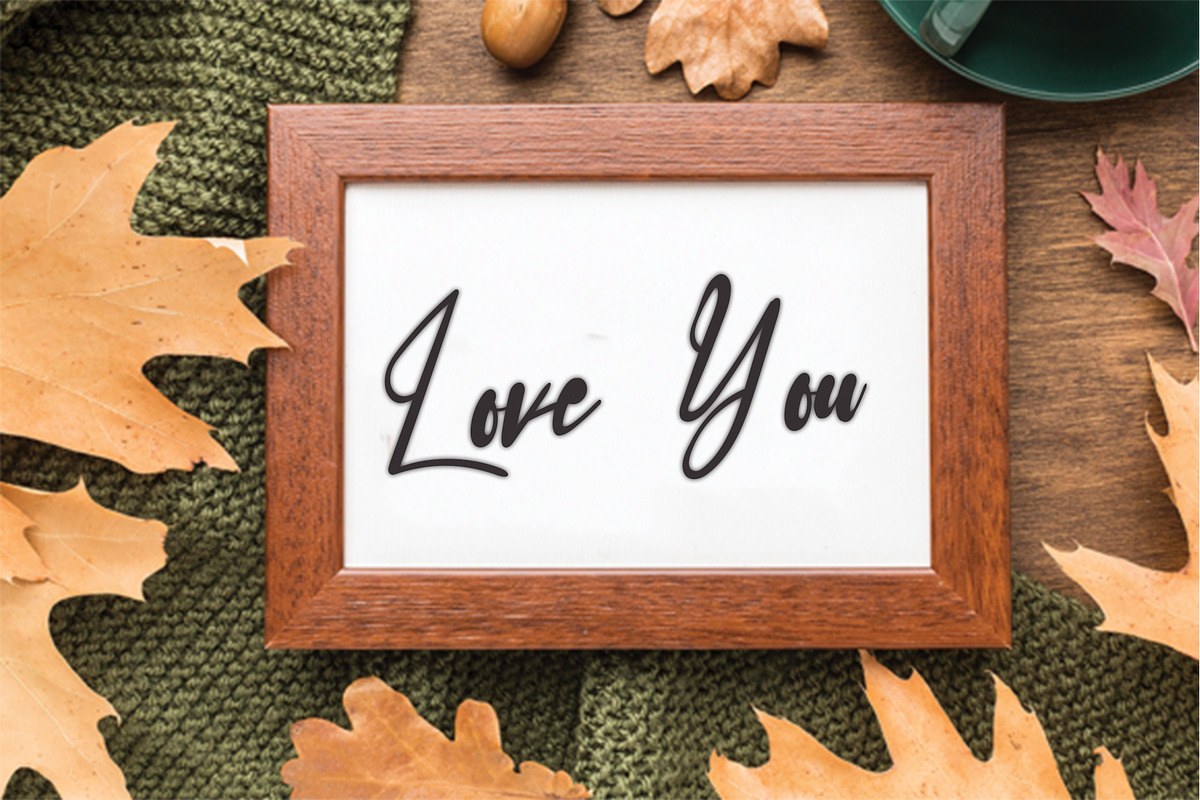Bist, a Handwritten Font by InermediaSTUDIO (Photo 6 of 6)