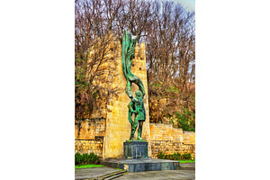 Sculpture in Kutaisi, an Architecture Photo by Leonid Andronov