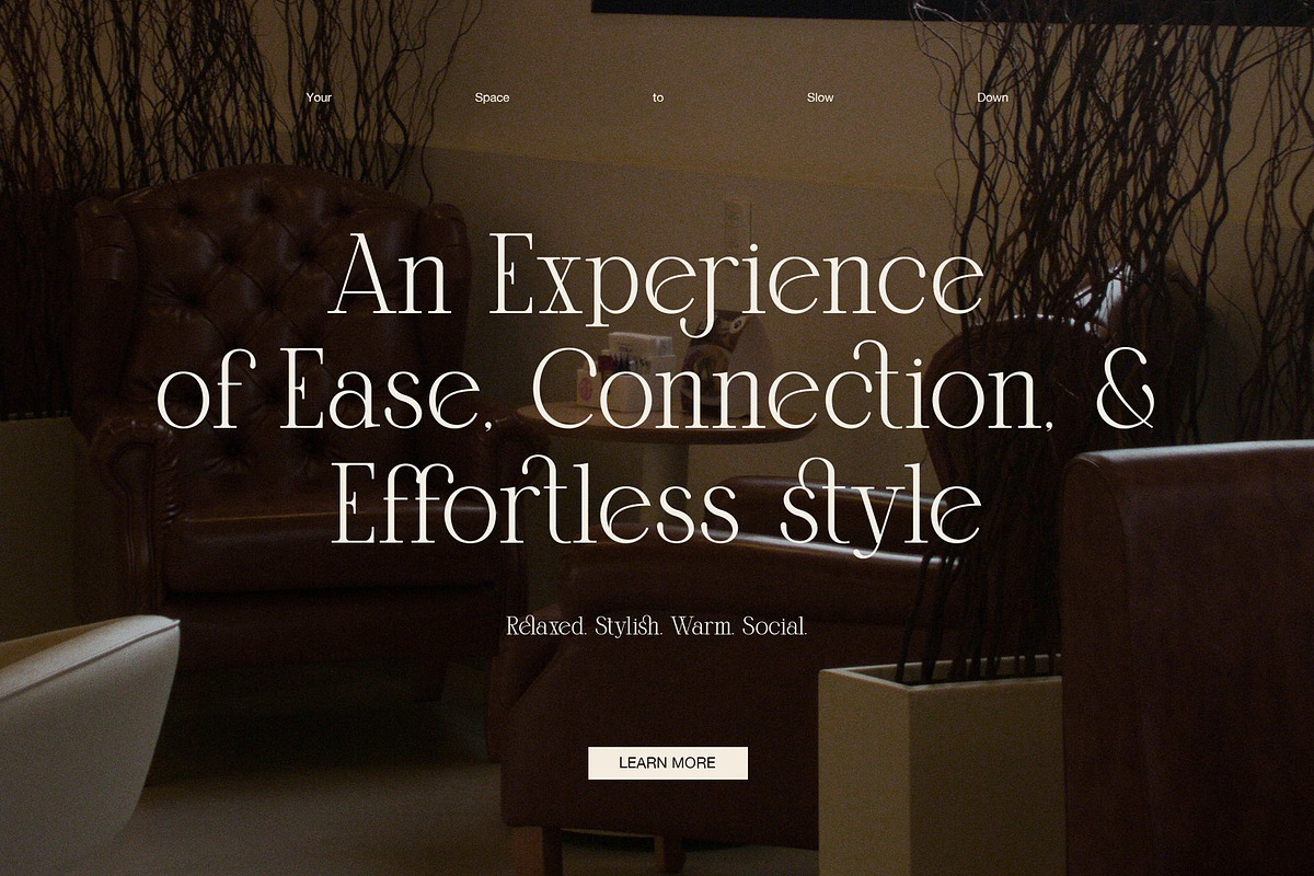 Gislen Elegant Serif Font, a Serif Font by Graphicxell (Photo 3 of 8)
