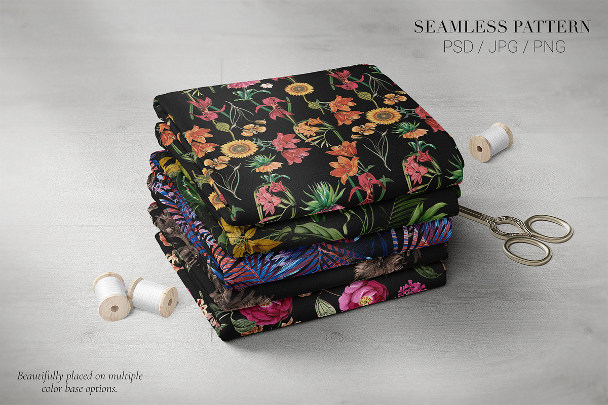 Tropical Dark, a Pattern Graphic by Luiz da Rolt Grathwohl (Photo 4 of 10)