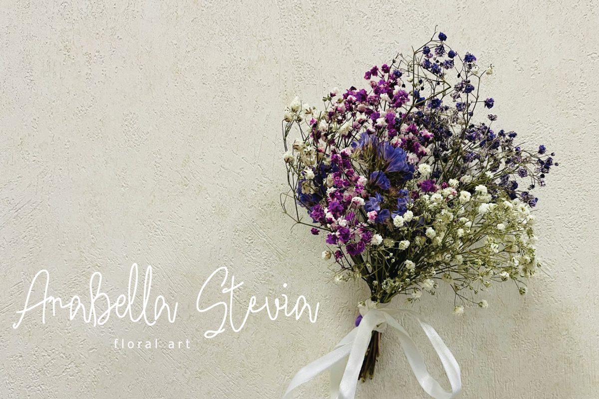 Athenia Signature, a Font by Eltypesstudio (Photo 2 of 10)