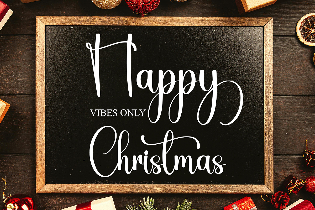 ChristmasHomestay, a Handwritten Font by FreshTypeINK (Photo 8 of 8)