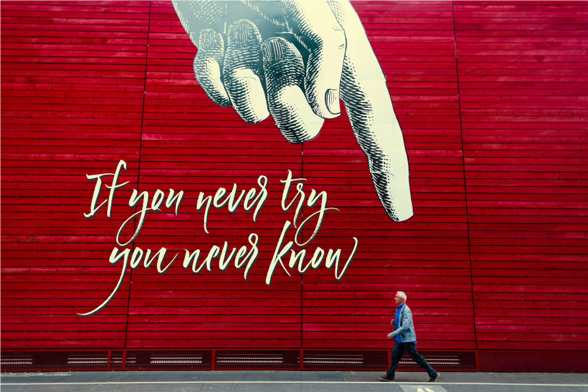 New York Handwritten Font preview 2