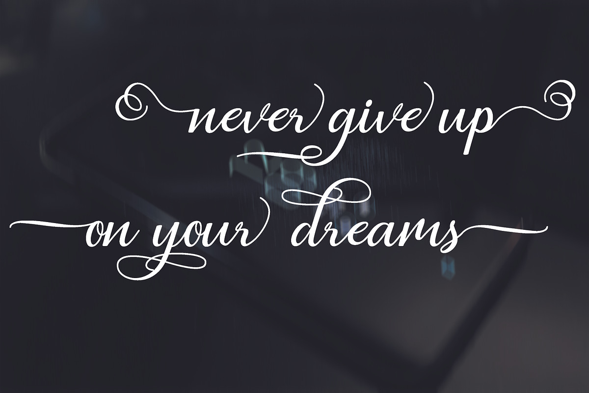 Seullanga Script Font preview 3
