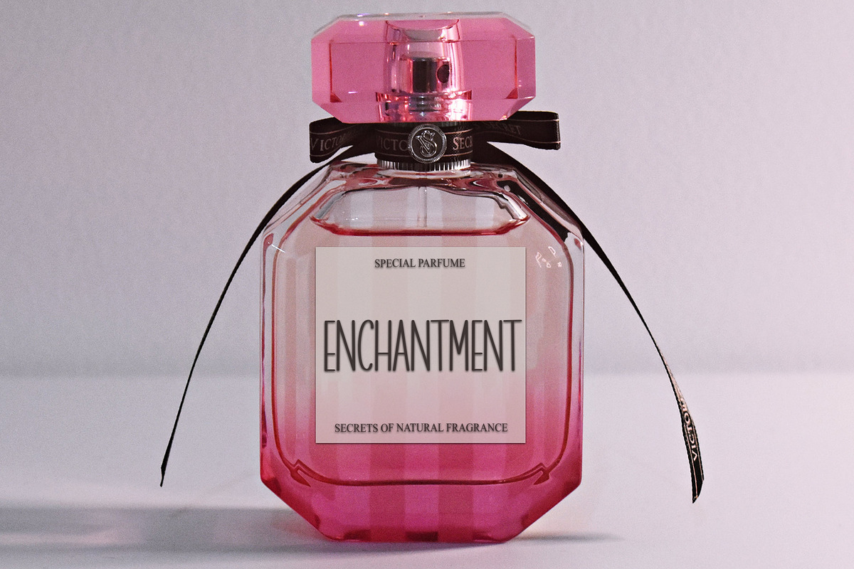 VALENTINE DESINGER, a Sans Serif Font by InermediaSTUDIO (Photo 6 of 7)