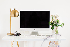 iMac on white Feminine Desk & Floral