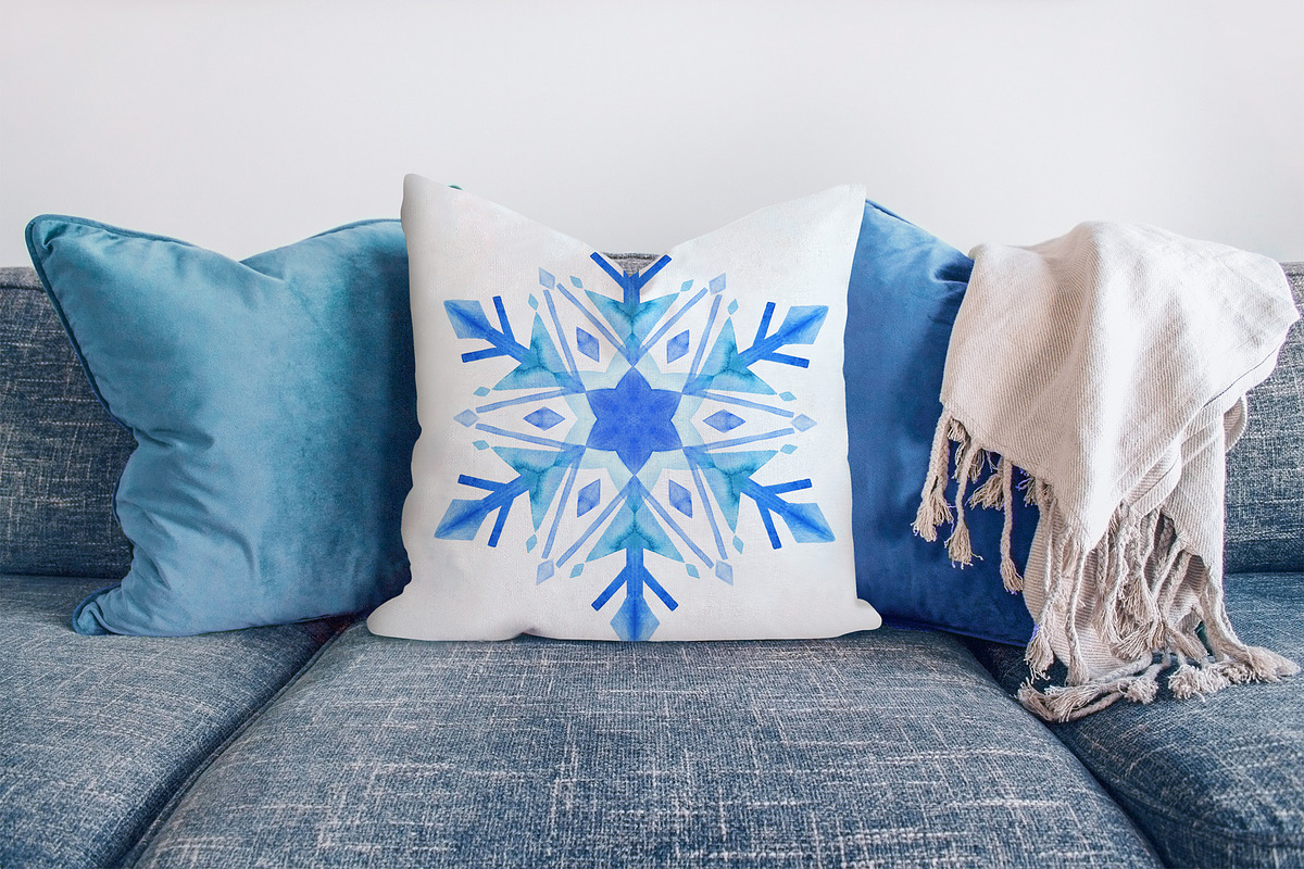 Watercolor Snowflakes, a Decorative Illustration by Lara Cold (Photo 7 of 9)