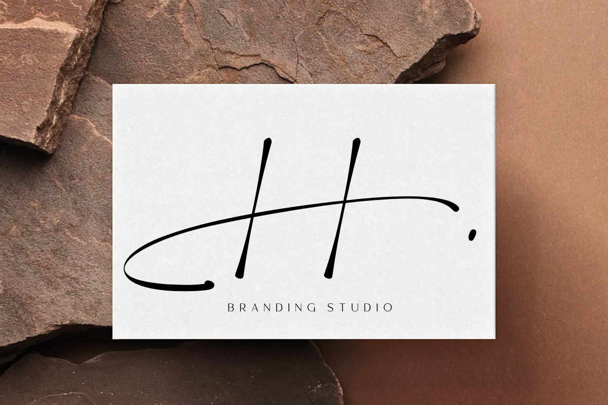Purelines – Elegant Signature Font, a Script Font by Fikryal Studio (Photo 5 of 13)