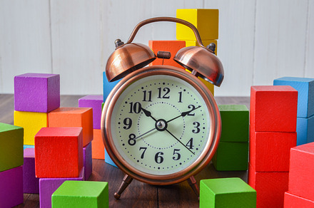 Clock and wood cube, a Background Photo by WindWalker