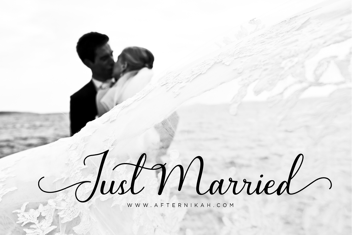 Bluebell - Calligraphy Font preview 4