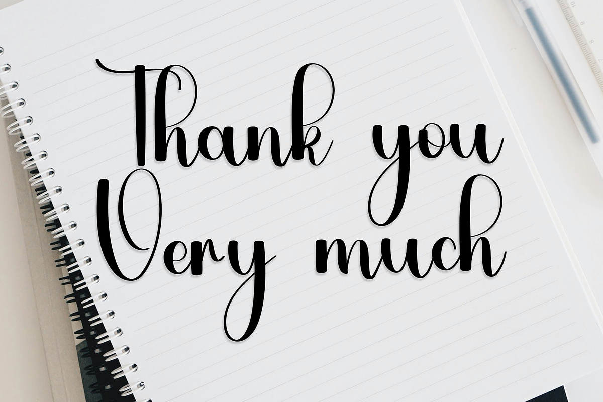 Hellow, a Script Font by FreshTypeINK (Photo 6 of 7)