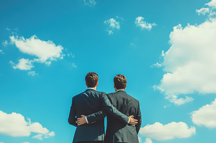 Business partners embracing, gazing, a Background Photo by Pixeness