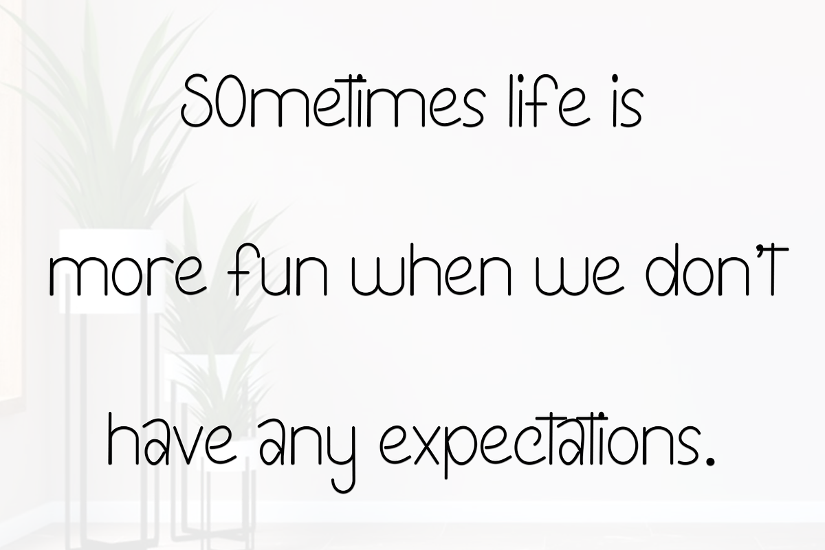 Playing, a Sans Serif Font by InermediaSTUDIO (Photo 3 of 8)