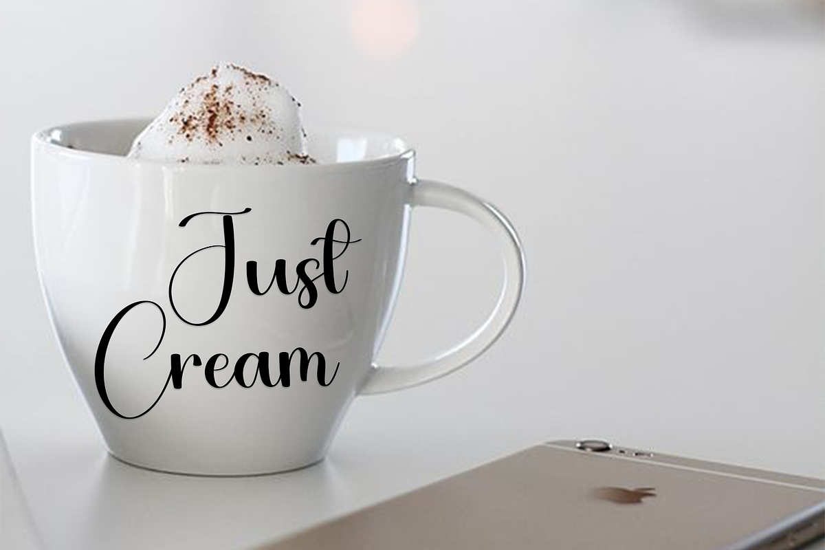Chasing Hearts, a Handwritten Font by FreshTypeINK (Photo 5 of 8)