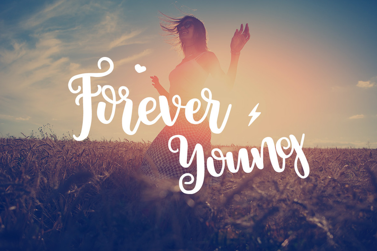 Download Alannah Script Font preview 6