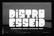Distro Esseid - Distressed Font