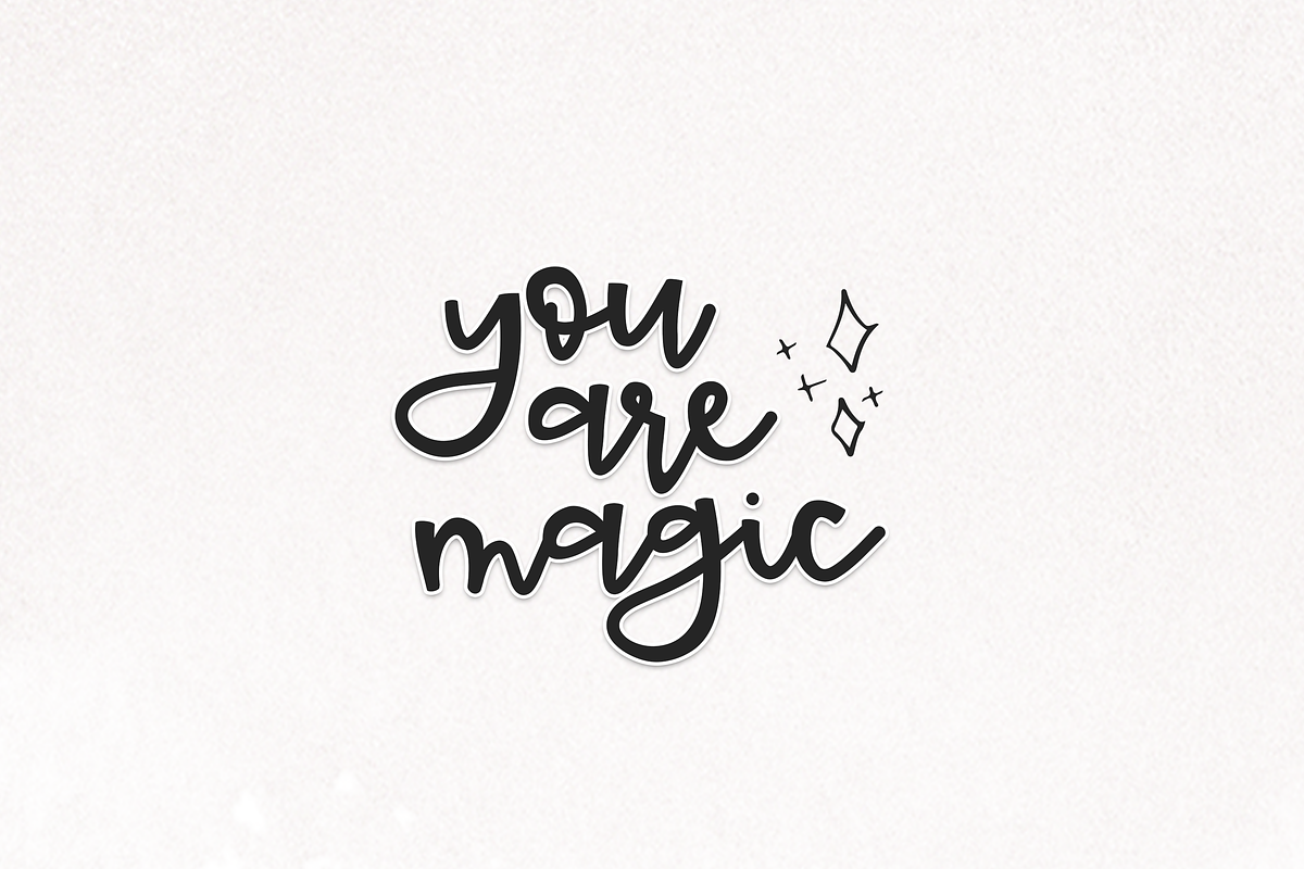 Alluring - A Handwritten Script Font preview 4