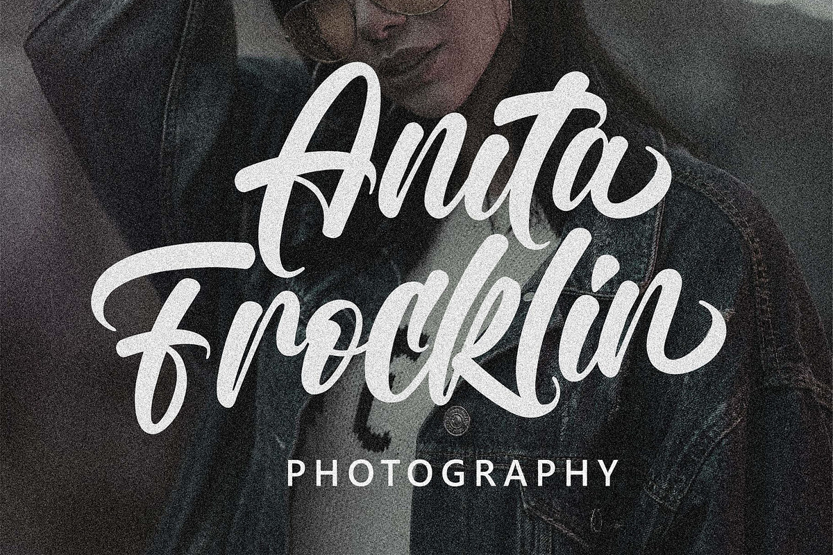 Orickol - Calligraphy Script Font, a Script Font by HanzelSpace Studio (Photo 3 of 8)