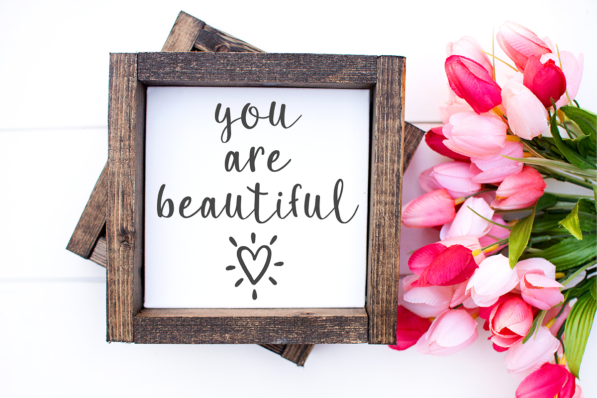 Glorious Morning: A Whimsical Font preview 8
