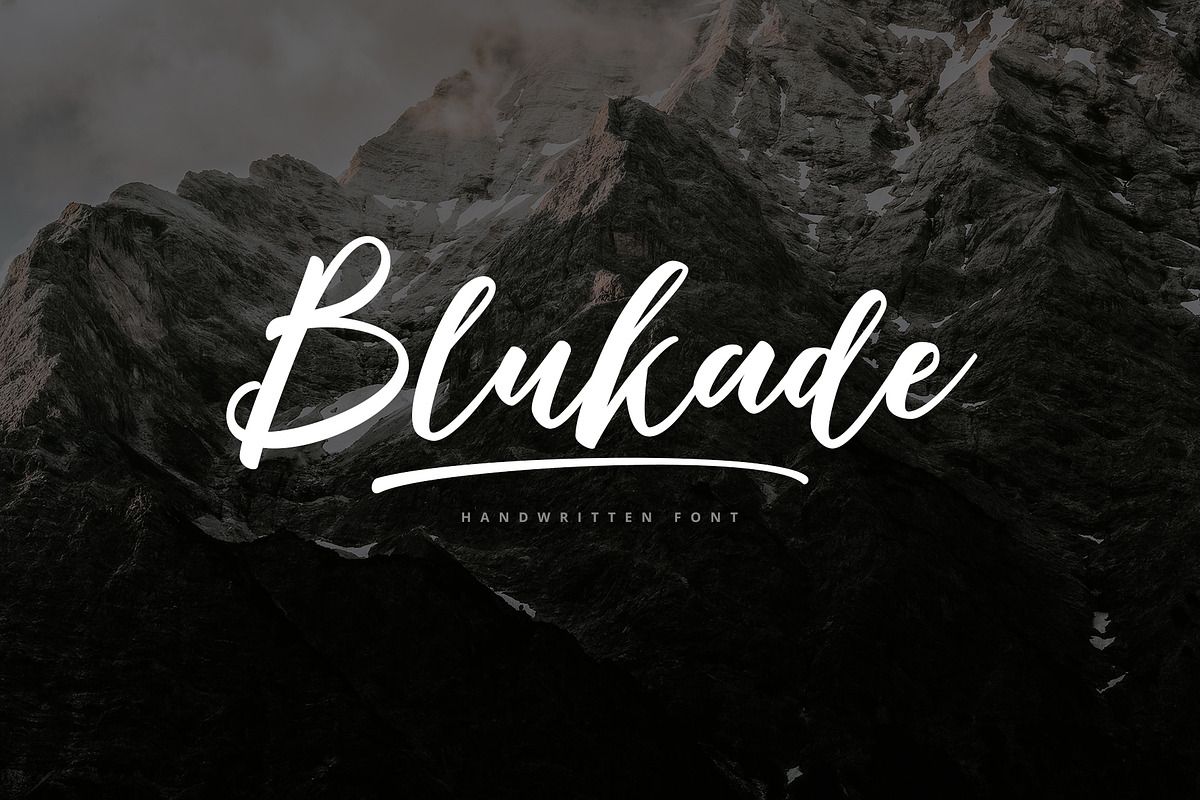 Blukade Handwritten Font