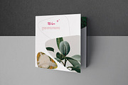 Clean Square Brochure, a Brochure Template by Kahuna Design (Thumbnail 3 of 4)