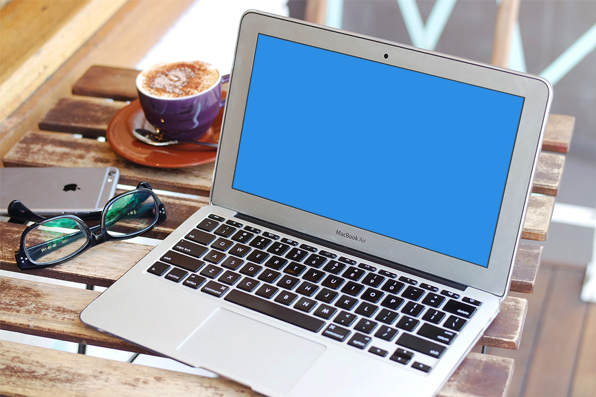MacBook Air Mockup + Smart Object, a Mac Mockup by Dunnnk