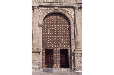 Catedral de Puebla, iconic cathedral, an Architecture Photo by Elizaveta Galitskaya