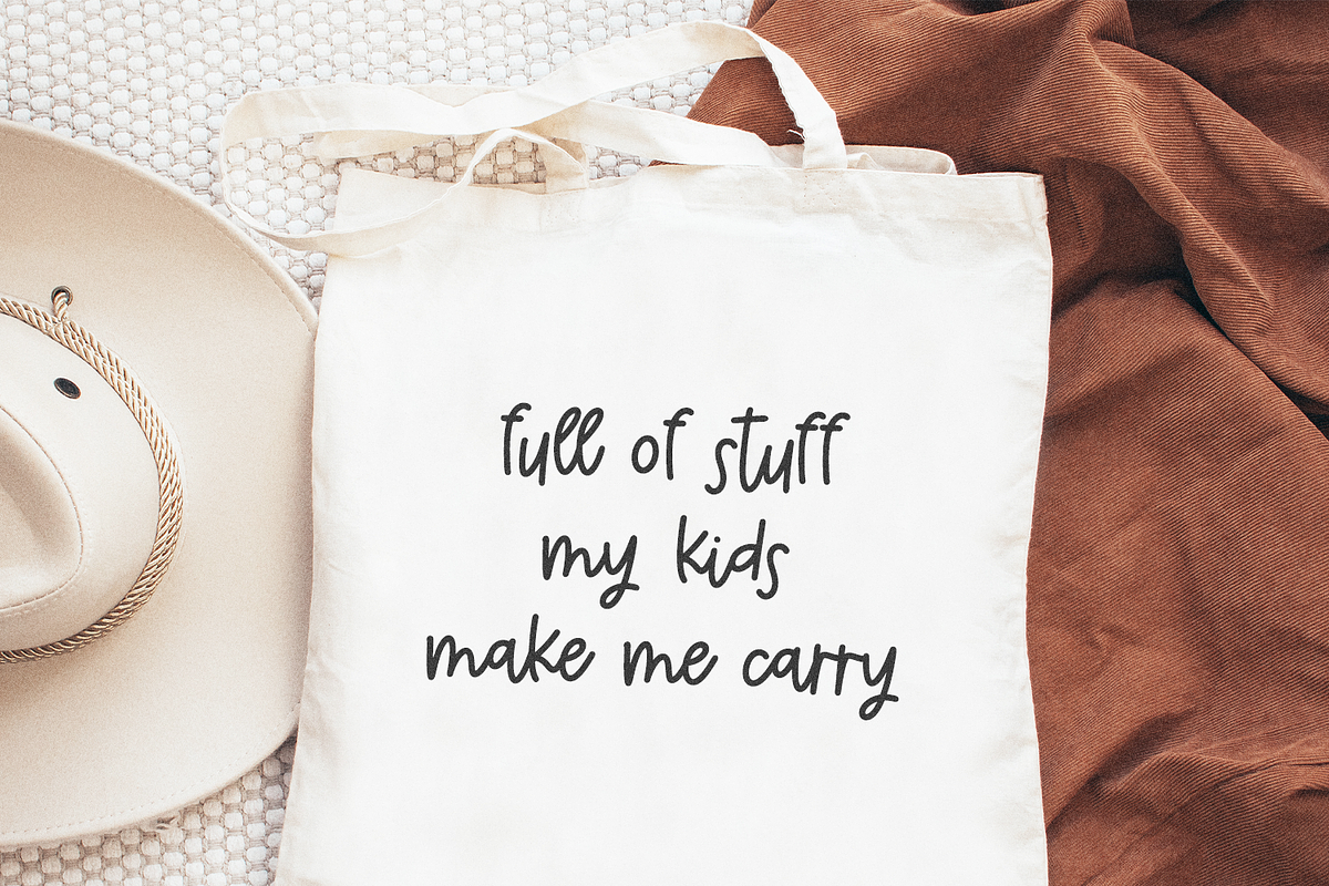 Cinnamon Season Script, a Script Font by Beck McCormick (Photo 5 of 10)