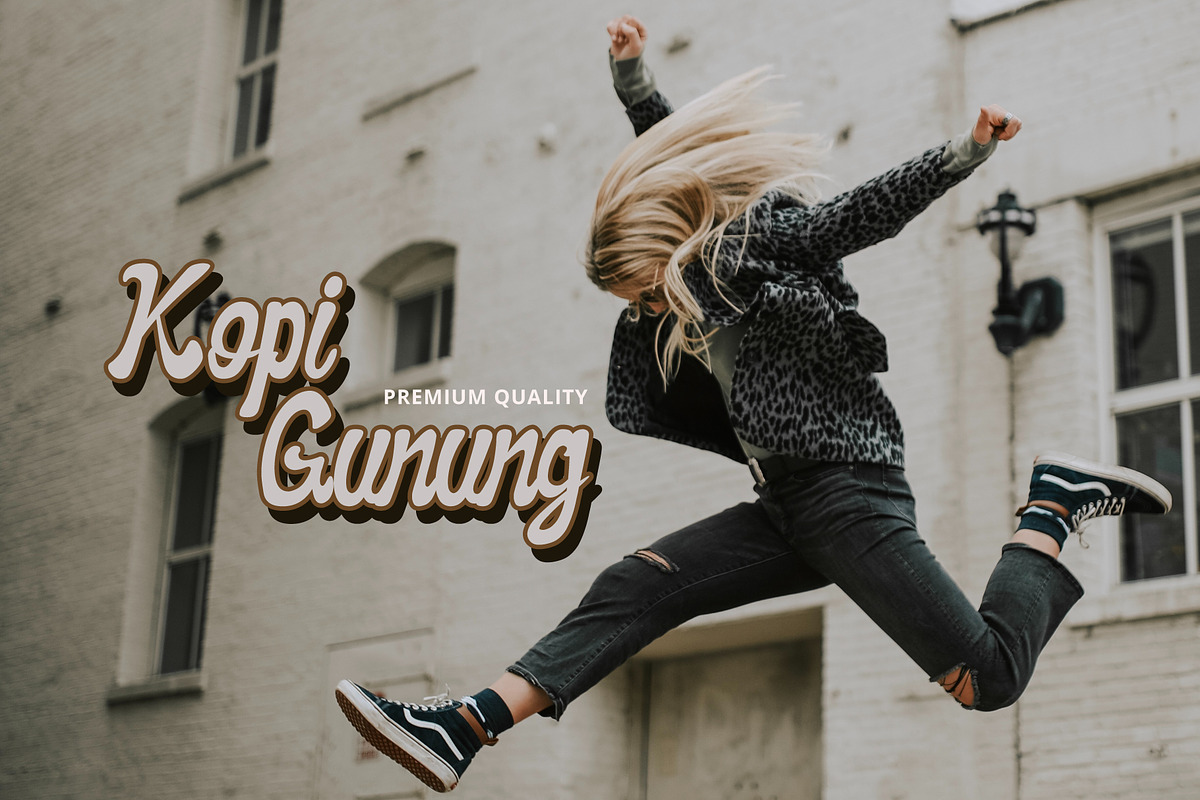Awaluna Font preview 3