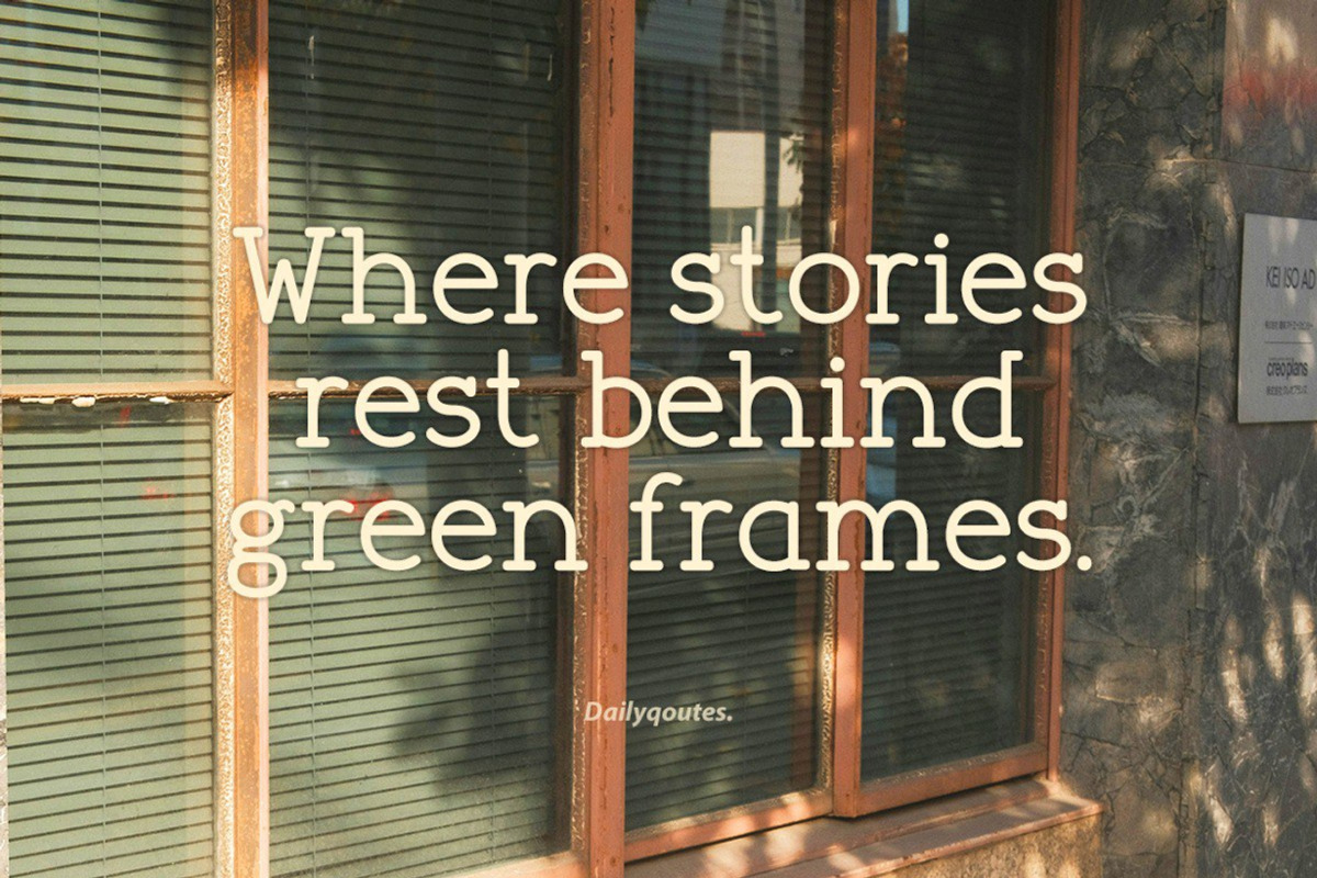 Fogakie – Old Serif Typeface, a Serif Font by Vadovastd (Photo 8 of 11)