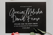 Garlone - Casual Signature, a Handwritten Font by tebaltipislab (Thumbnail 7 of 9)