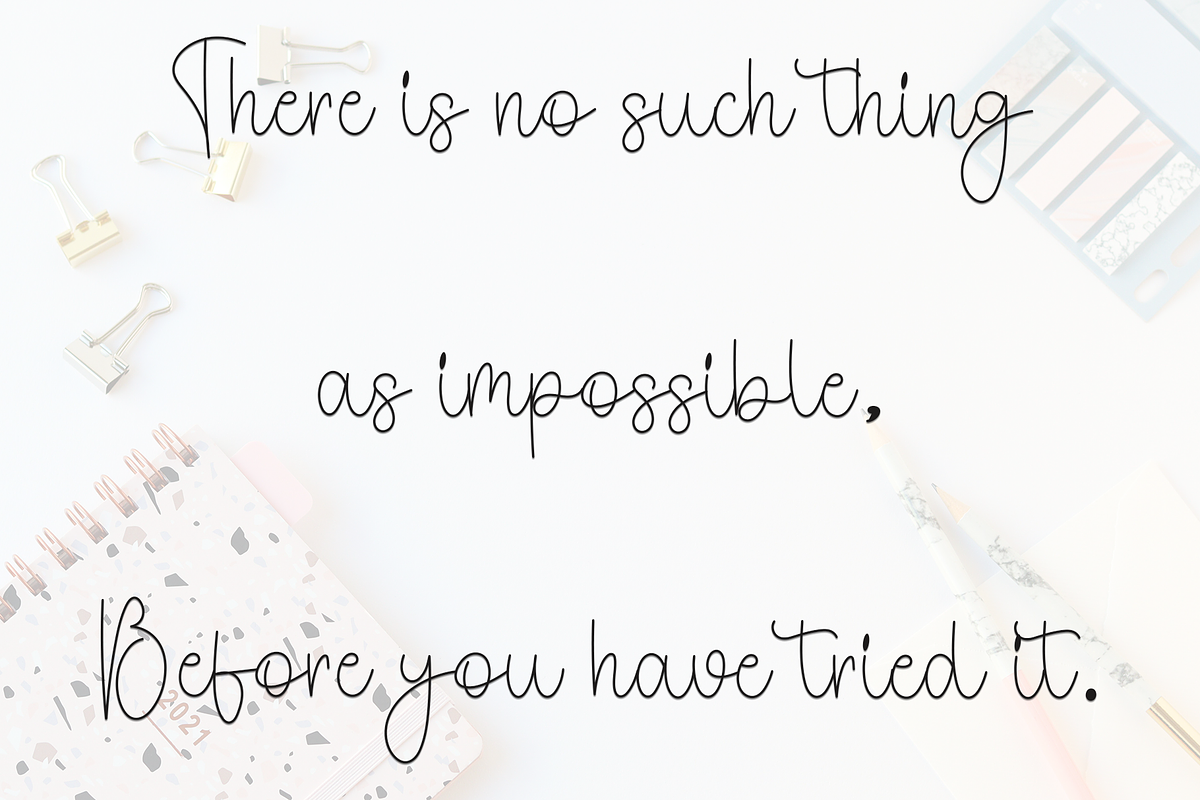 Twinkle Christmas, a Handwritten Font by InermediaSTUDIO (Photo 7 of 8)