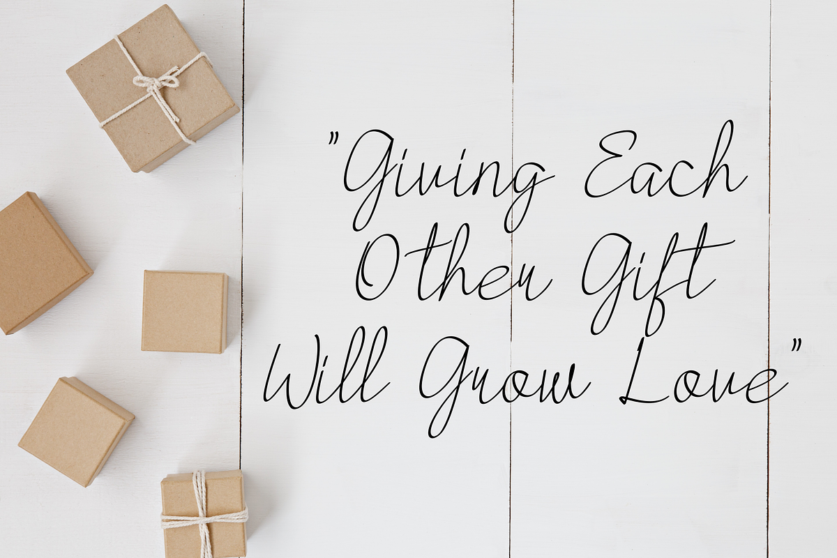 Callybatta Handwritten Font, a Handwritten Font by Riswan Ratta (Photo 2 of 10)
