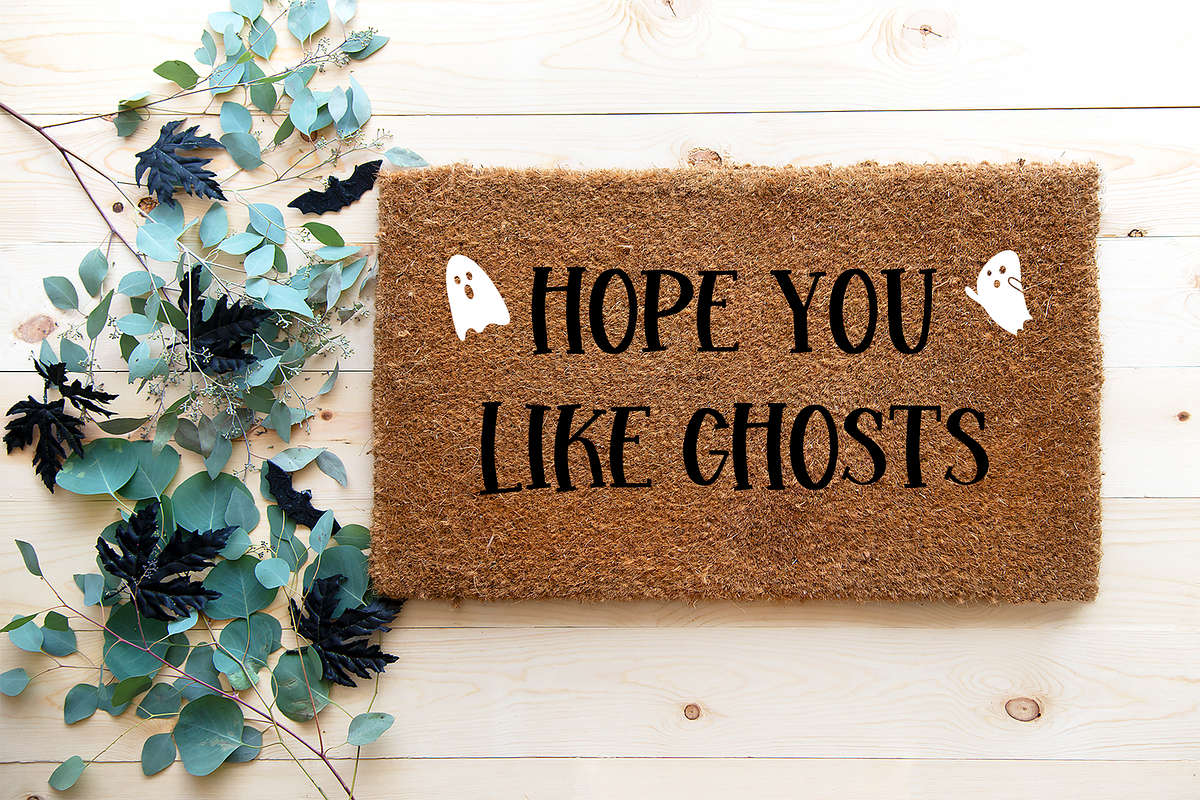 Spooky Babe Serif Font - Ghost Font, a Serif Font by Beck McCormick (Photo 3 of 10)