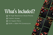 22 Elegant Luxury Christmas Flatlays, a Holiday Photo by Incomelion (Thumbnail 2 of 6)