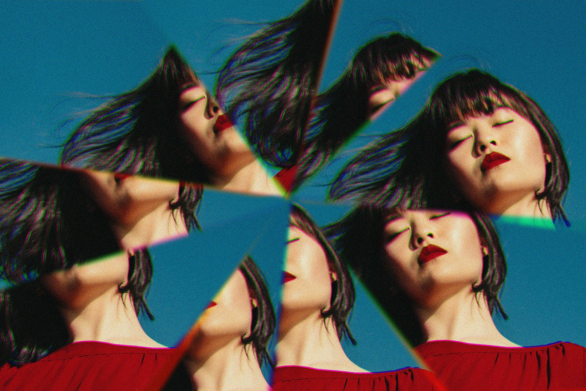 Prism Kaleidoscope Photo Effect, a Layer Style Add-On by Design Squad (Photo 3 of 3)