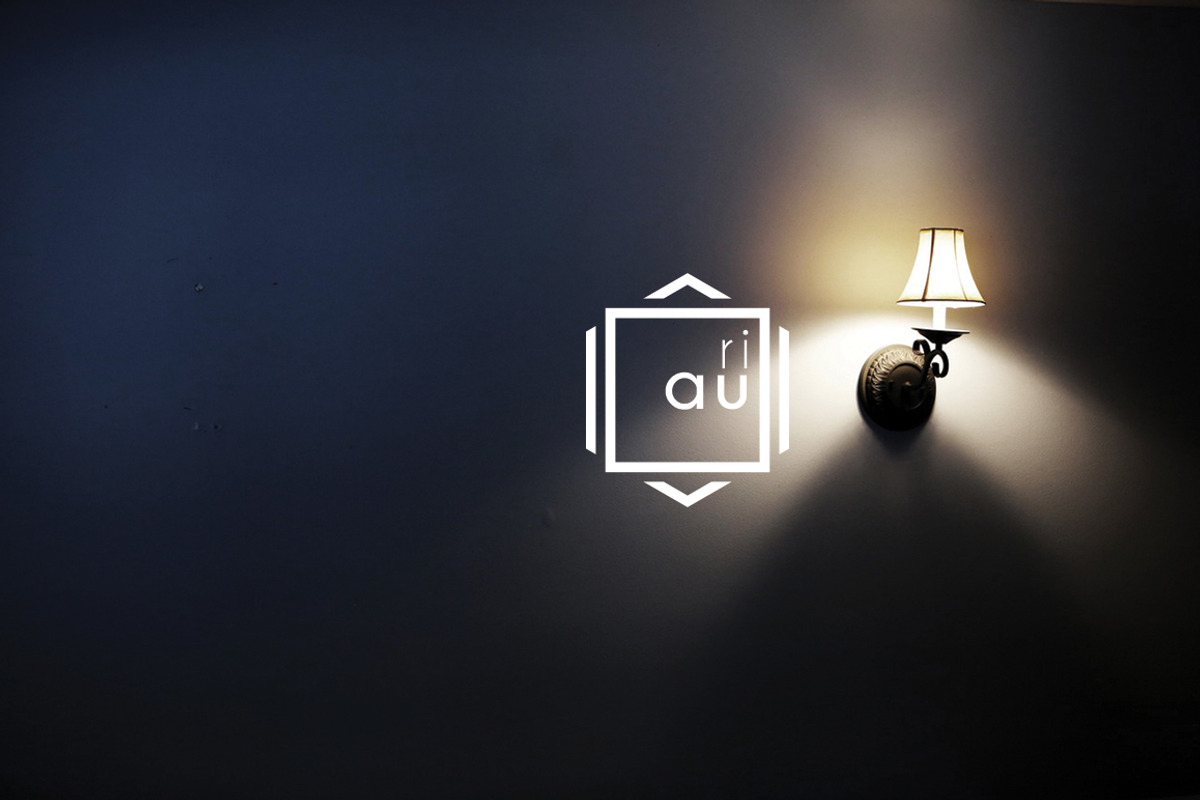 Minimal Square Logo - Hipster Line, a Branding & Logo Template by Sahade Studio (Photo 16 of 17)