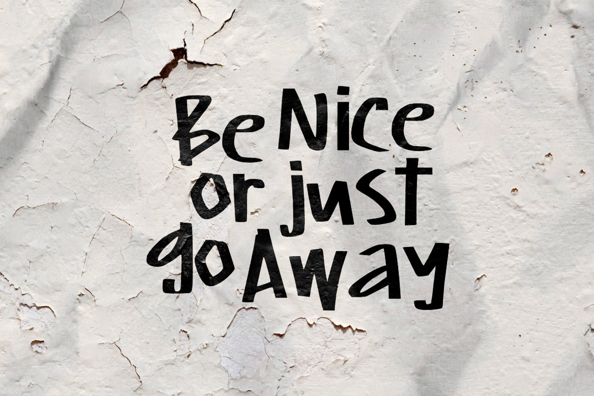 Untidy Style Font preview 4