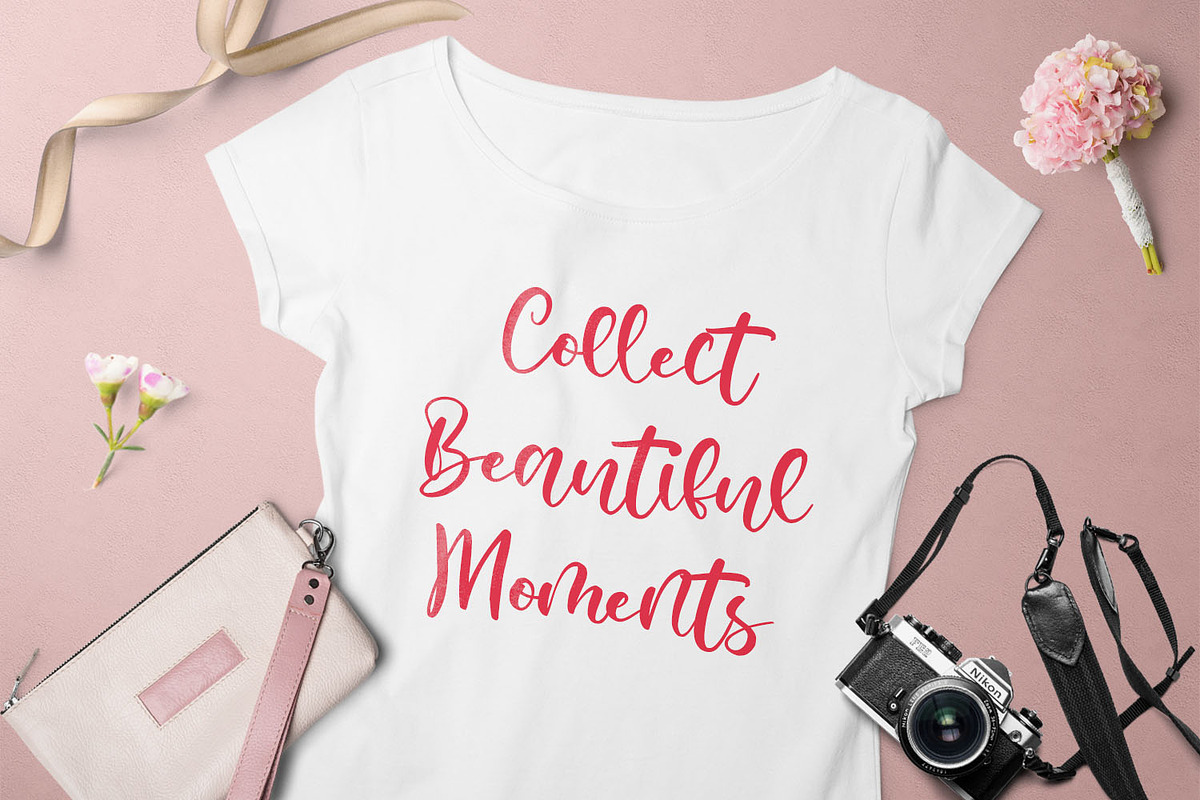 Sweet Bianca Modern Script Font, a Script Font by Kotak Kuning Studio (Photo 7 of 8)