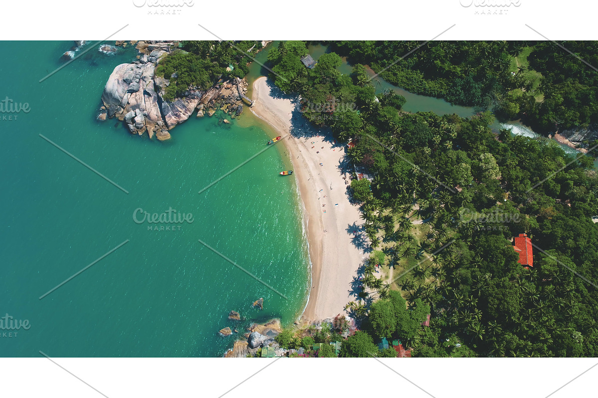 Tropical beach meeting turquoise, an Illustration by Goinyk