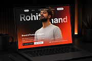 Premium Framer Portfolio Template 1, a Landing Page Template by Graphicuss (Thumbnail 2 of 6)