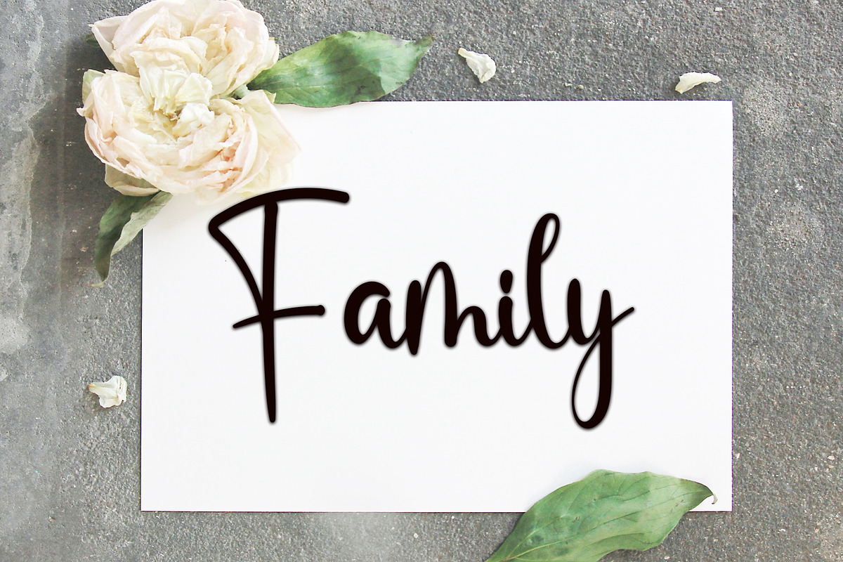 Christmas, a Handwritten Font by FreshTypeINK (Photo 5 of 7)