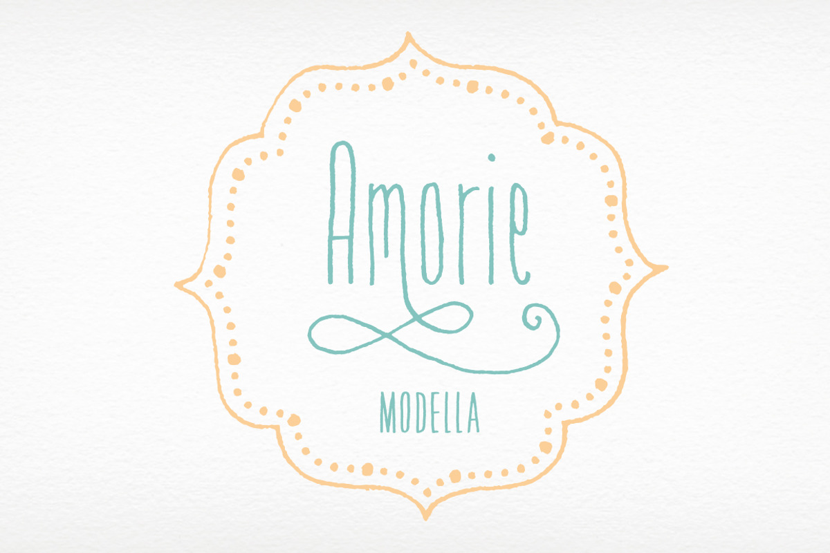Amorie Modella Family