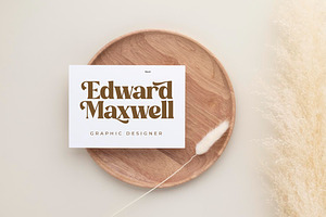 Gravelo Bold Serif Display