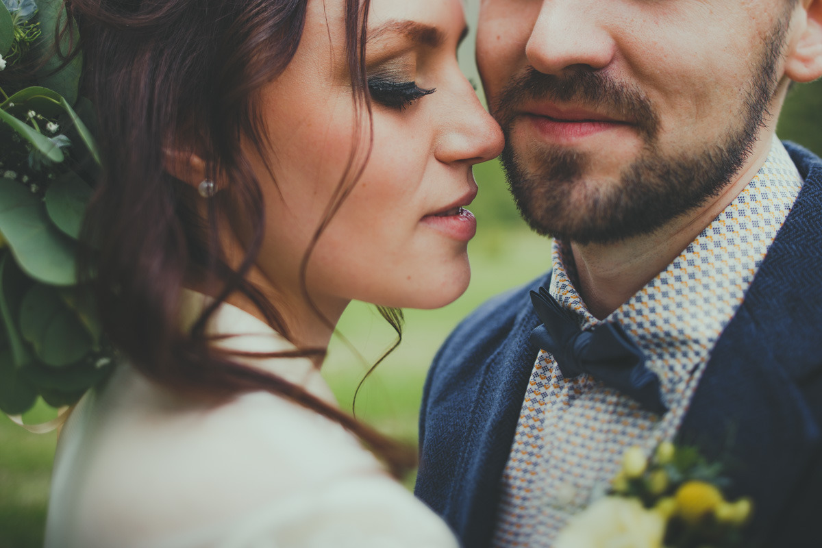 SALE WEDDING LR PRESETS BUNDLE, an Action Add-On by Fotomarket (Photo 6 of 8)
