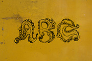 Octo - A hand lettering Octopus font, a Font by Plainly Simple Store (Thumbnail 9 of 11)