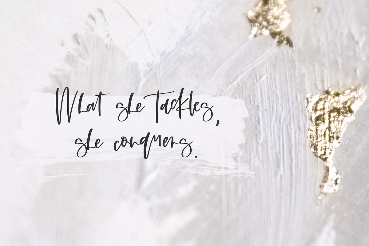 Duchess Script Font preview 3