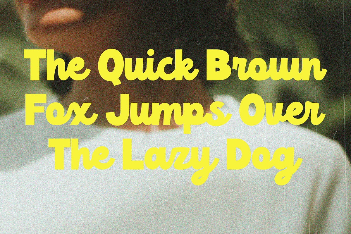 Noemia Dreams | Modern Vintage Font, a Script Font by Typoraith Co (Photo 8 of 11)