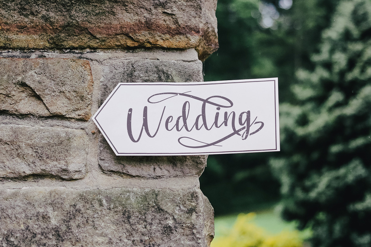 behoney Modern Script Font, a Script Font by Analogous (Photo 9 of 12)