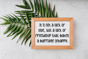 Simple Romantic | Script Font, a Script Font by Scratchones (Thumbnail 4 of 8)